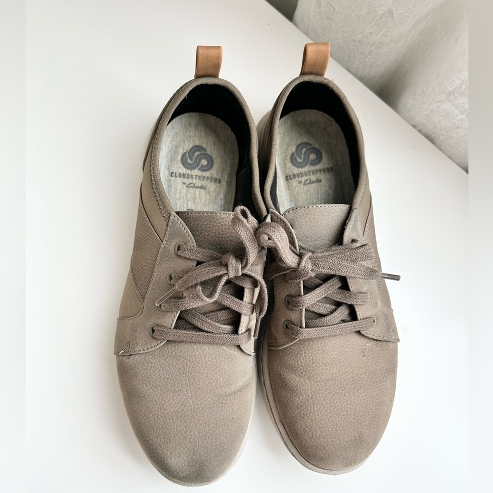 Clarks tan cloudstepper sneakers walking shoes size 6.5 leather - Picture 4 of 6